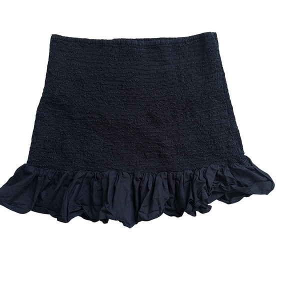 French Connection Black Mini Skirt Smocked Ruffle Hem Trendy Party - Picture 1 of 6